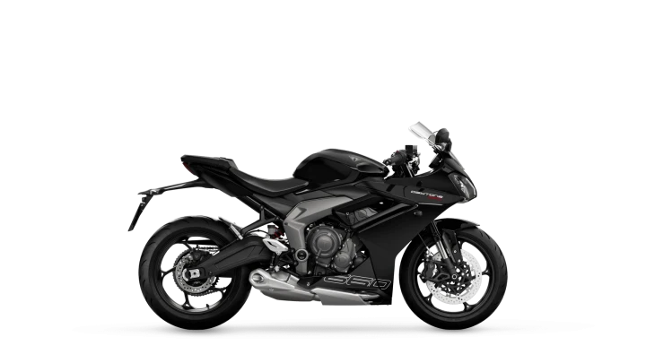 daytona-660-my26-sapphire-black-rhs-1080.png